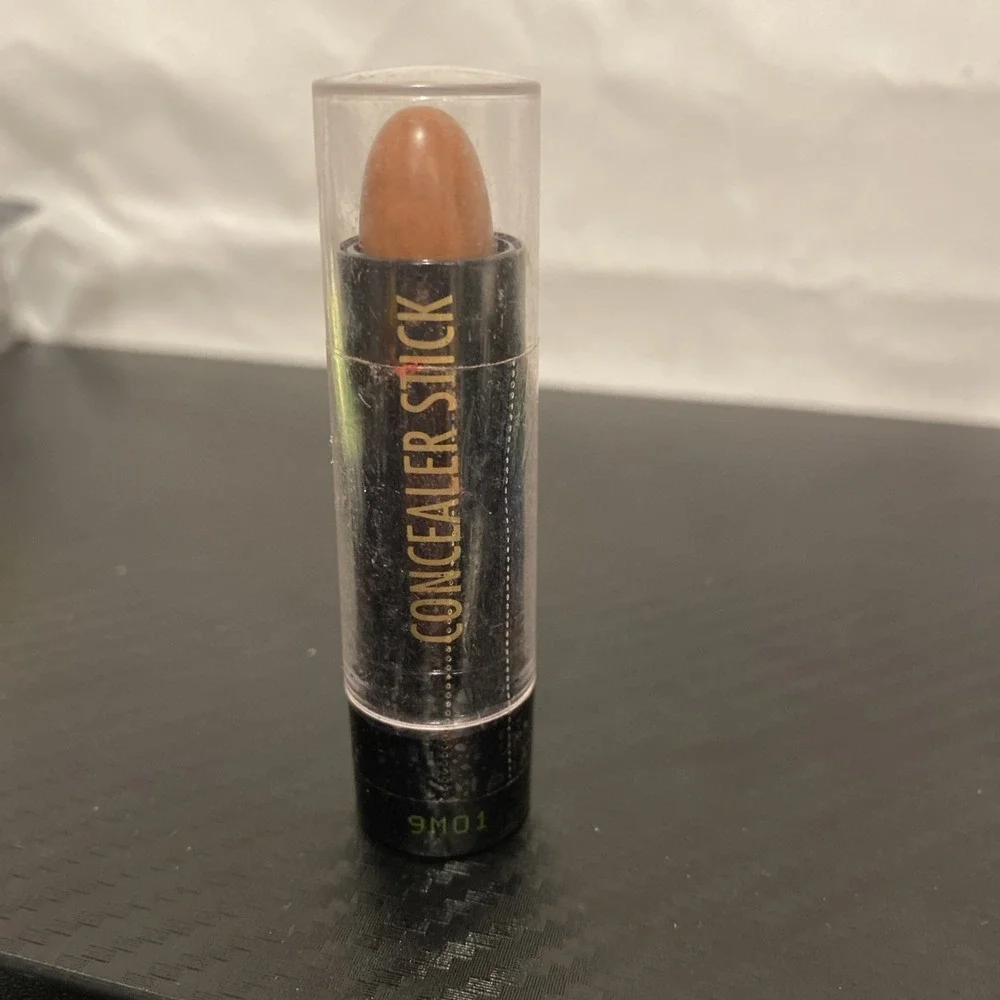 Black‎ Radiance, Concealer Stick, 8002 Medium, 0.18 oz (5.1 g)